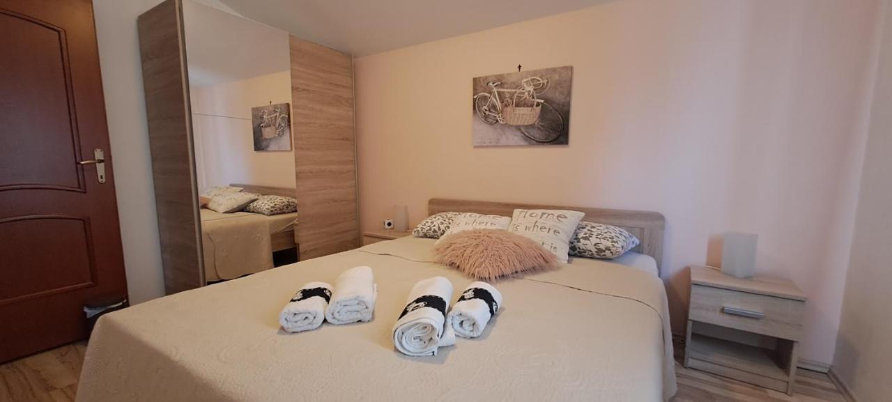 Villa AGAVA Umago Esterno foto