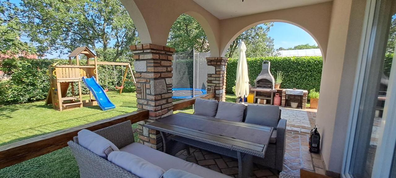 Villa AGAVA Umago Esterno foto